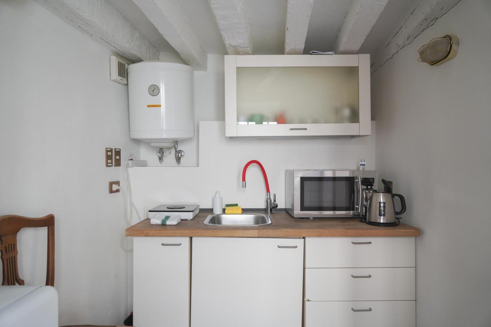 Super Central 1 Bedroom Apartment Венеция Экстерьер фото