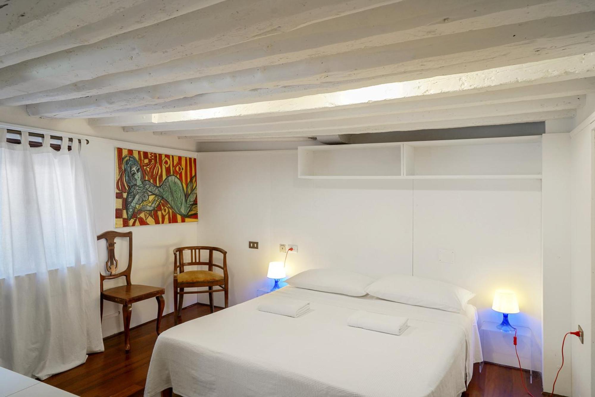 Super Central 1 Bedroom Apartment Венеция Экстерьер фото